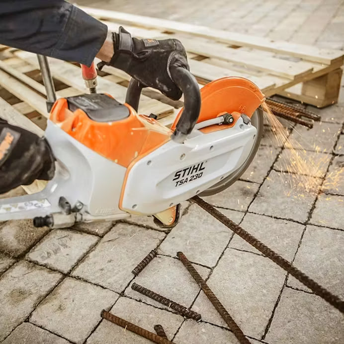 STIHL Cut Off Machine